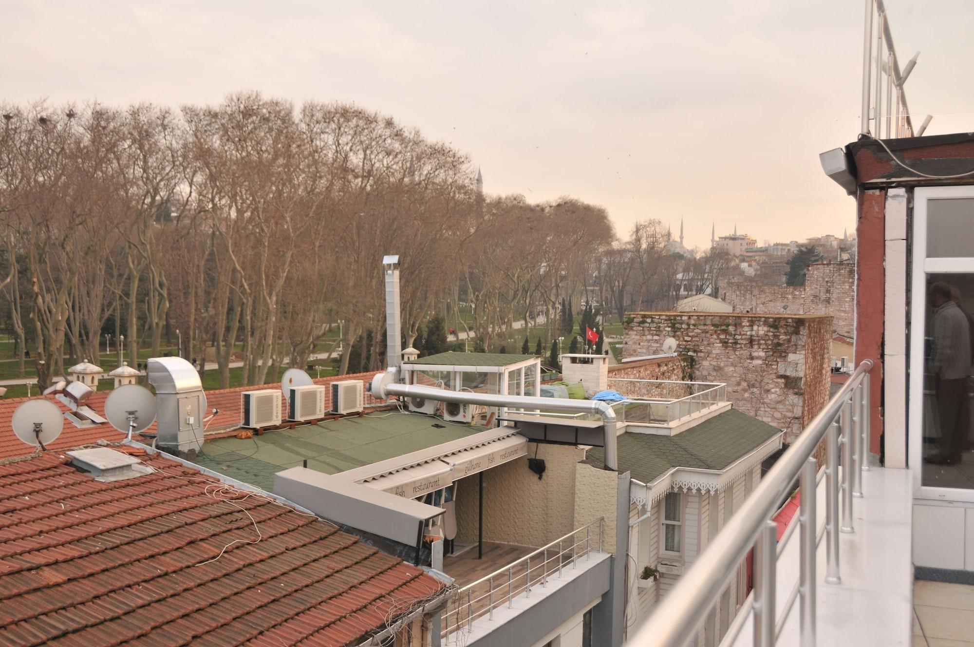Palace Point Hotel Istanbul Bagian luar foto