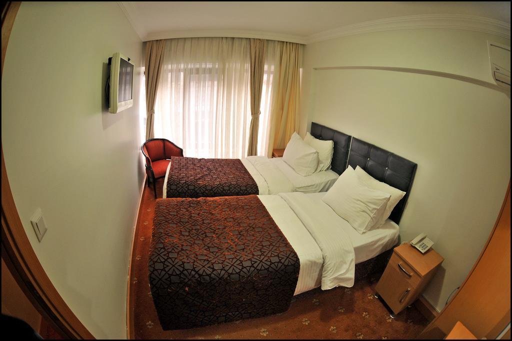 Palace Point Hotel Istanbul Bagian luar foto